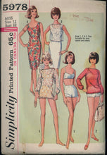 Load image into Gallery viewer, 1965 Vintage Sewing Pattern: Simplicity 5978