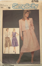 Load image into Gallery viewer, 1985 Vintage Sewing Pattern: Simplicity 6748