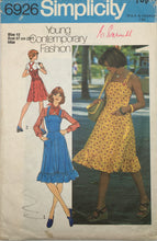 Load image into Gallery viewer, 1975 Vintage Sewing Pattern: Simplicity 6926