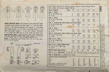 Load image into Gallery viewer, 1967 Vintage Sewing Pattern: Simplicity 7082