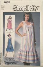 Load image into Gallery viewer, 1980’s Vintage Sewing Pattern: Simplicity 7481
