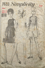 Load image into Gallery viewer, 1968 Vintage Sewing Pattern: Simplicity 7633