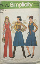 Load image into Gallery viewer, 1978 Vintage Sewing Pattern: Simplicity 7675