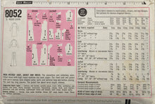 Load image into Gallery viewer, 1969 Vintage Sewing Pattern: Simplicity 8052