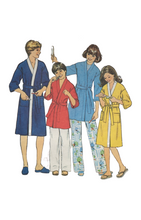 Load image into Gallery viewer, 1979 Vintage Sewing Pattern: Simplicity 8120