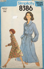 Load image into Gallery viewer, Vintage Sewing Pattern: Simplicity 8386