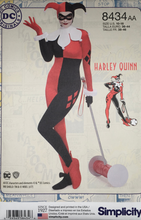 Load image into Gallery viewer, 2017 Sewing Pattern: Simplicity 8434