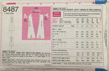 Load image into Gallery viewer, 1970 Vintage Sewing Pattern: Simplicity 8487