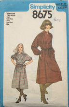 Load image into Gallery viewer, 1979 Vintage Sewing Pattern: Simplicity 8675