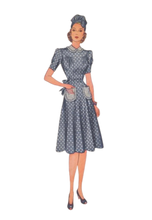 Load image into Gallery viewer, 1940's Reproduction Sewing Pattern: Simplicity 8686