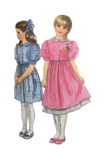 Load image into Gallery viewer, 1993 Vintage Sewing Pattern: Simplicity 8688