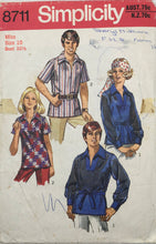 Load image into Gallery viewer, 1970 Vintage Sewing Pattern: Simplicity 8711