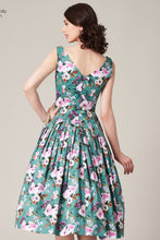 Load image into Gallery viewer, 1950’s Reproduction Sewing Pattern: Simplicity 8731