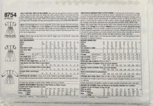 Load image into Gallery viewer, 1993 Vintage Sewing Pattern: Simplicity 8754