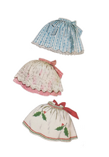 Load image into Gallery viewer, 1950's Reproduction Vintage Sewing Pattern: Simplicity 8814