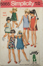 Load image into Gallery viewer, 1970 Vintage Sewing Pattern: Simplicity 8865