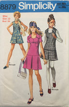 Load image into Gallery viewer, 1970 Vintage Sewing Pattern: Simplicity 8879