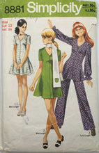 Load image into Gallery viewer, 1970 Vintage Sewing Pattern: Simplicity 8881