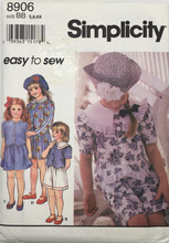 Load image into Gallery viewer, Vintage Sewing Pattern: Simplicity 8906