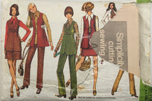 Load image into Gallery viewer, 1970 Vintage Sewing Pattern: Simplicity 8924