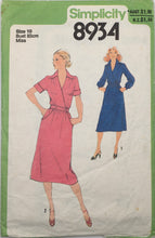 Load image into Gallery viewer, 1979 Vintage Sewing Pattern: Simplicity 8934