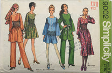 Load image into Gallery viewer, 1970 Vintage Sewing Pattern: Simplicity 9002