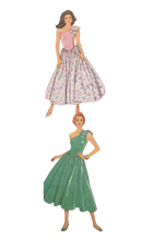 Load image into Gallery viewer, 1989 Vintage Sewing Pattern: Simplicity 9082