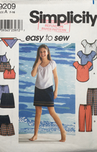 Load image into Gallery viewer, 2000 Sewing Pattern: Simplicity 9209