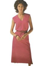 Load image into Gallery viewer, 1980  Vintage Sewing Pattern: Simplicity 9521