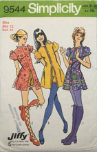 Load image into Gallery viewer, 1971 Vintage Sewing Pattern: Simplicity 9544