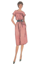 Load image into Gallery viewer, 1981 Vintage Sewing Pattern: Simplicity 9827