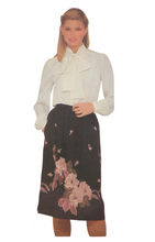 Load image into Gallery viewer, 1981 Vintage Sewing Pattern: Simplicity 9856