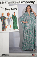 Load image into Gallery viewer, 2019 Sewing Pattern: Simplicity S8877