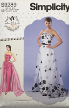 Load image into Gallery viewer, 2021 Sewing Pattern: Simplicity S9289