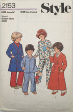 Load image into Gallery viewer, 1978 Vintage Sewing Pattern: Style 2153