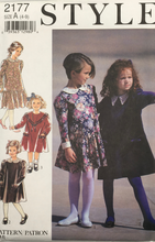 Load image into Gallery viewer, 1991 Vintage Sewing Pattern: Style 2177