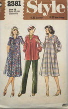 Load image into Gallery viewer, 1978 Vintage Sewing Pattern: Style 2381