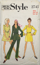 Load image into Gallery viewer, 1970 Vintage Sewing Pattern: Style 2745