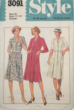 Load image into Gallery viewer, 1980 Vintage Sewing Pattern: Style 3091