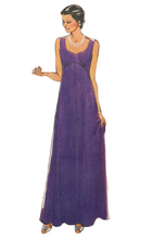 Load image into Gallery viewer, 1981 Vintage Sewing Pattern: Style 3518