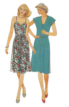 Load image into Gallery viewer, 1982 Vintage Sewing Pattern: Style 3637