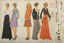 Load image into Gallery viewer, 1972 Vintage Sewing Pattern: Style 3678