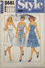 Load image into Gallery viewer, 1983 Vintage Sewing Pattern: Style 3681