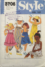 Load image into Gallery viewer, 1982 Vintage Sewing Pattern: Style 3706