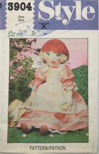 Load image into Gallery viewer, 1984 Vintage Sewing Pattern: Style 3904