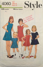 Load image into Gallery viewer, 1973 Vintage Sewing Pattern: Style 4060
