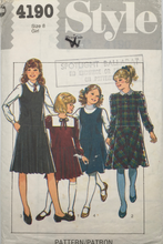 Load image into Gallery viewer, 1985 Vintage Sewing Pattern: Style 4190