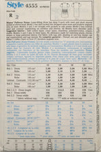 Load image into Gallery viewer, 1986 Vintage Sewing Pattern: Style 4555