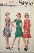 Load image into Gallery viewer, 1974 Vintage Sewing Pattern: Style 4706