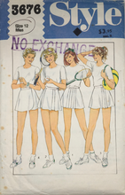 Load image into Gallery viewer, 1982 Vintage Sewing Pattern: Style 3676